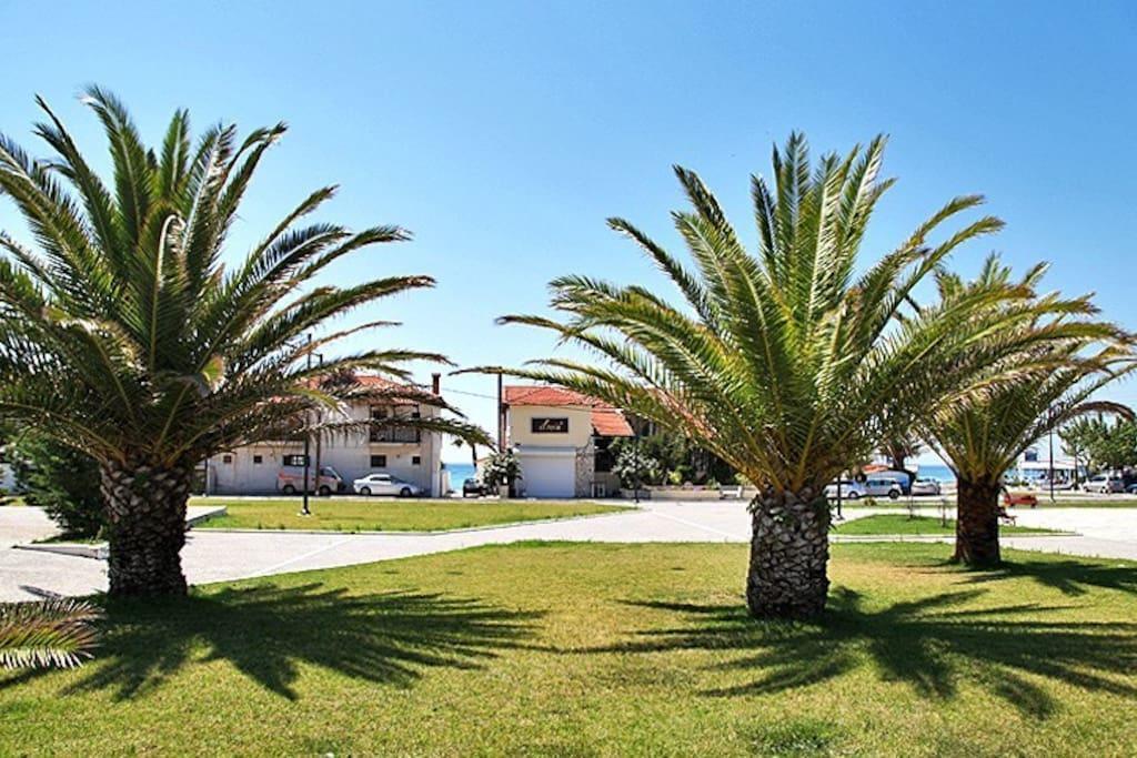 Giorgos Apartments Скала-Фуркас Экстерьер фото